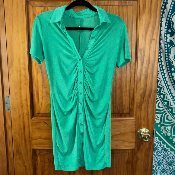 Green Ruched Button Up Dress - Picture 5 of 8